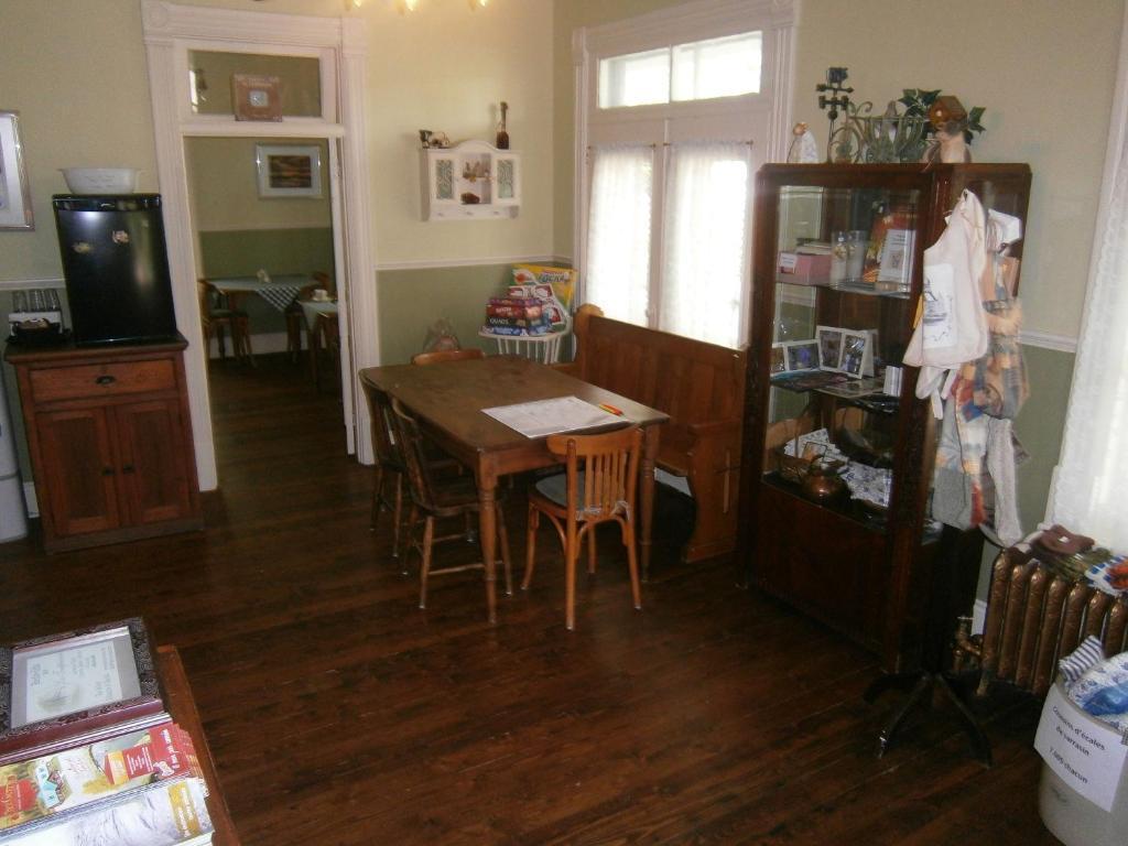 Gîte La Tempérance Charette Extérieur photo