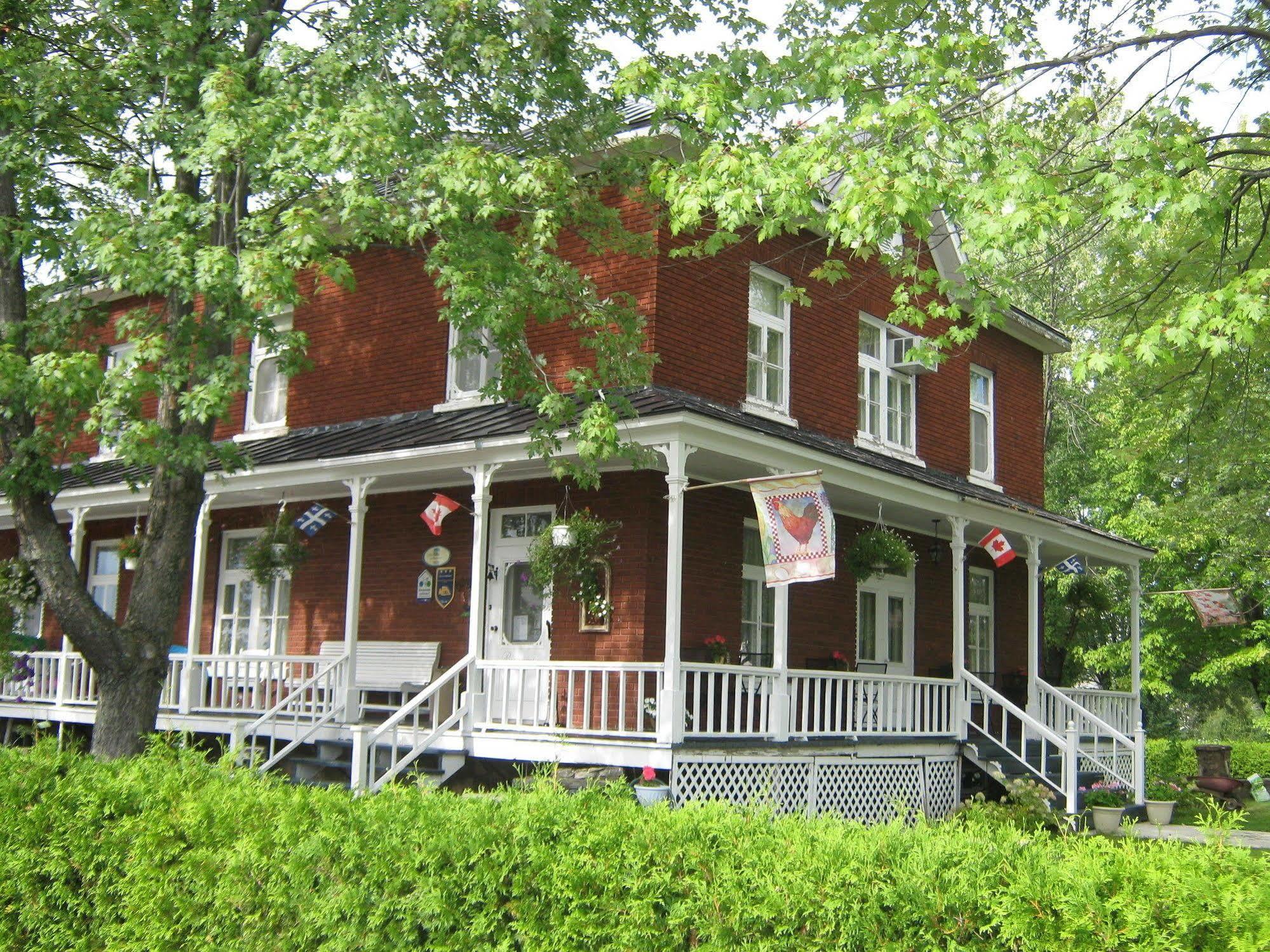 Gîte La Tempérance Charette Extérieur photo