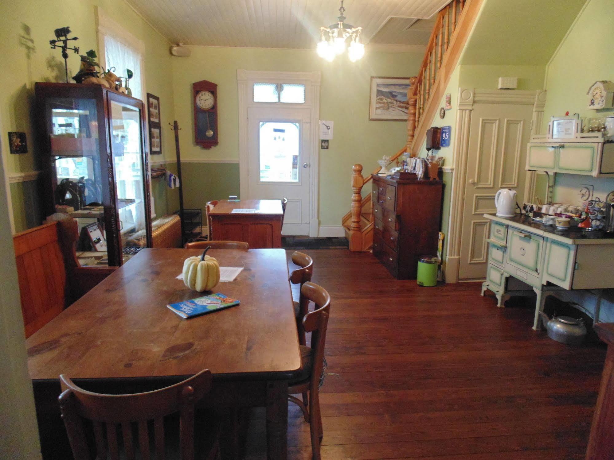 Gîte La Tempérance Charette Extérieur photo
